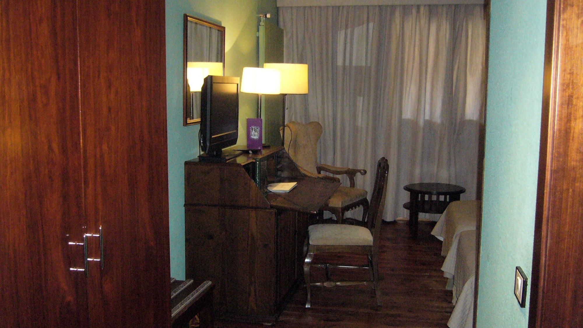 Parador De Arties Bagian luar foto