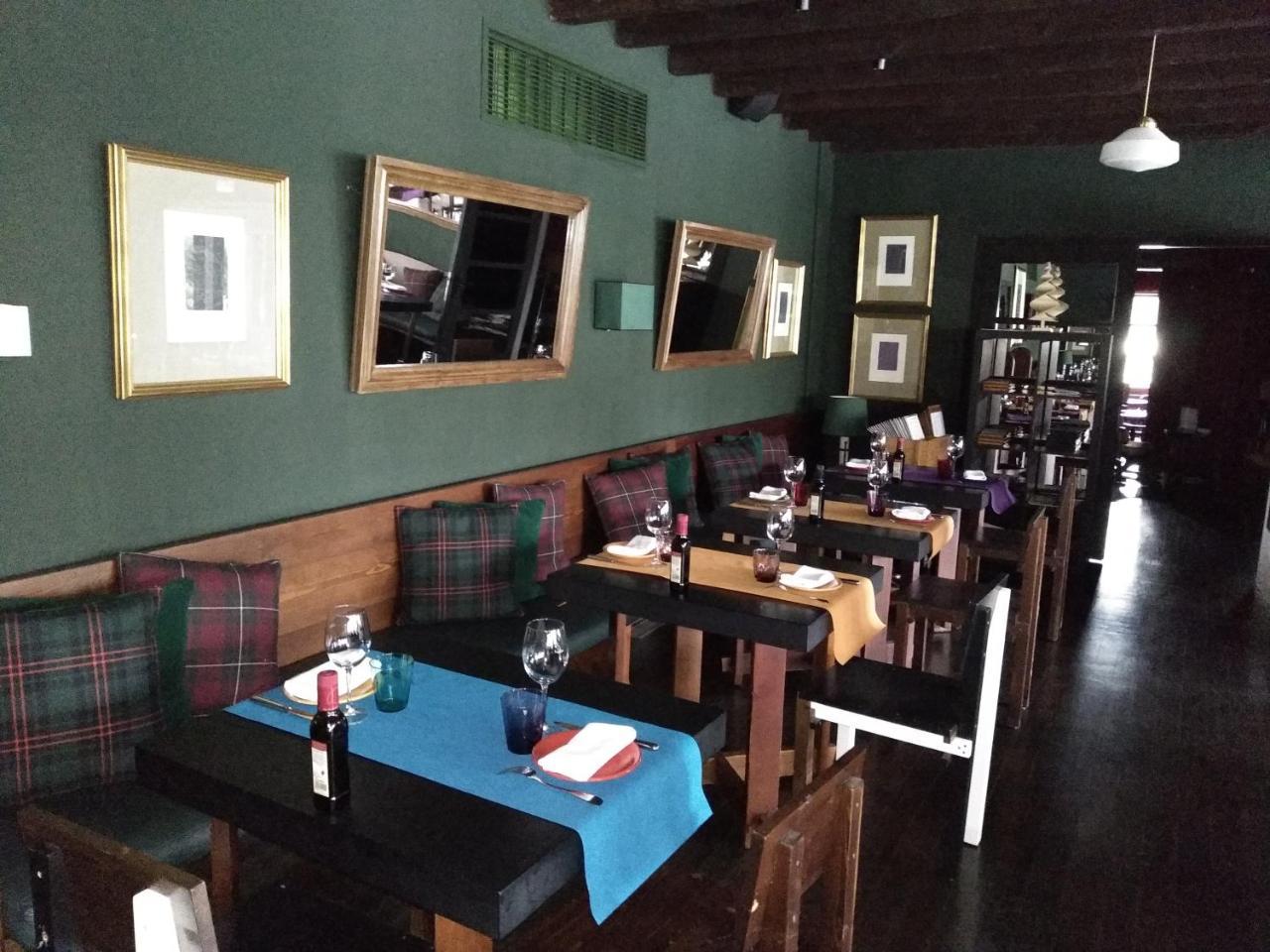 Parador De Arties Bagian luar foto